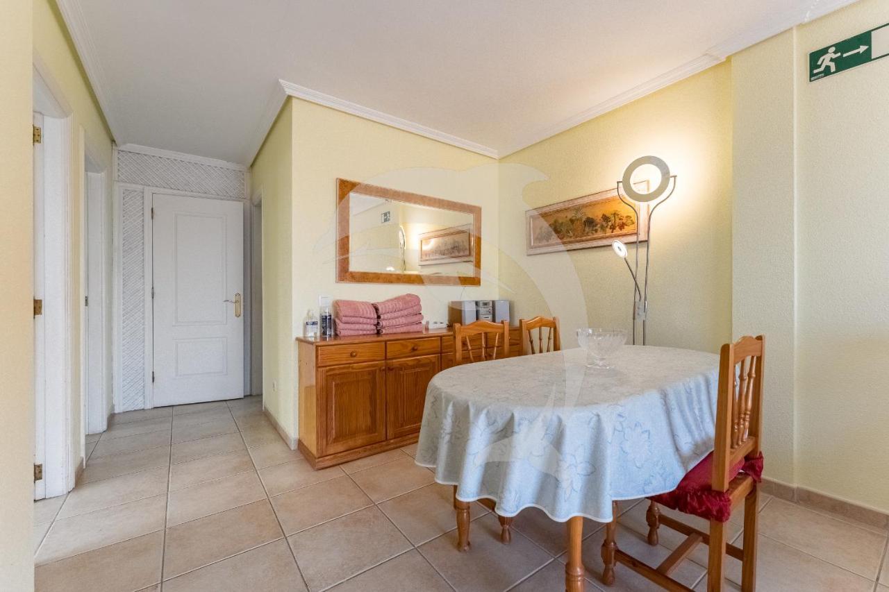 אל מדאנו Apartamentos Los Delfines מראה חיצוני תמונה