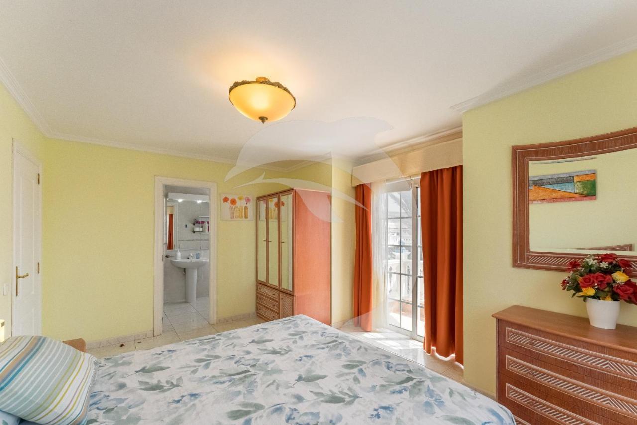 אל מדאנו Apartamentos Los Delfines מראה חיצוני תמונה