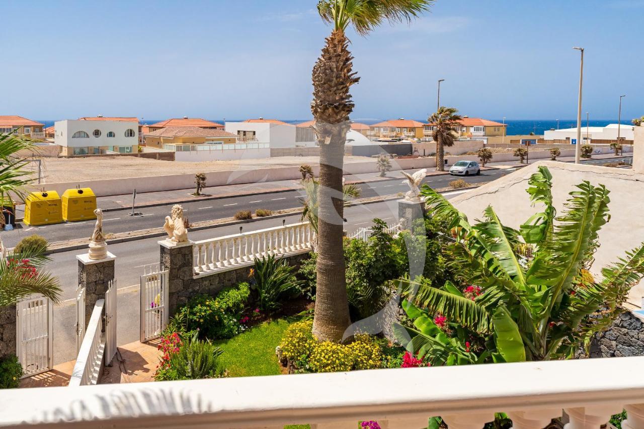 אל מדאנו Apartamentos Los Delfines מראה חיצוני תמונה