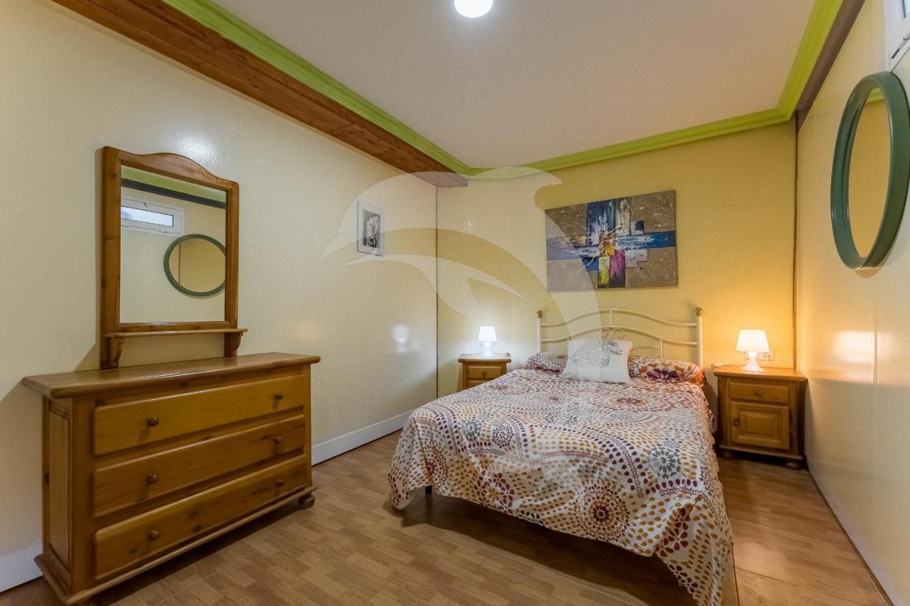 אל מדאנו Apartamentos Los Delfines מראה חיצוני תמונה