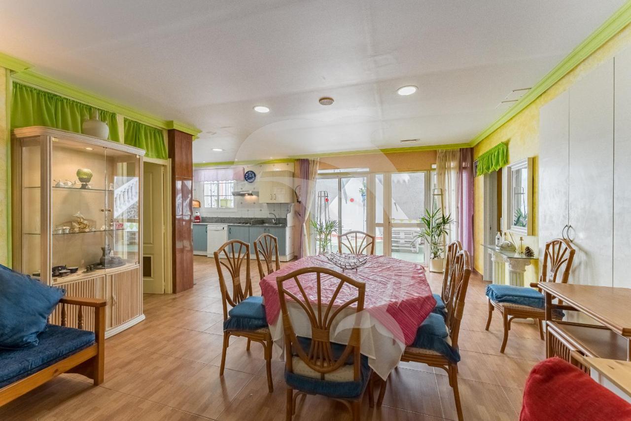 אל מדאנו Apartamentos Los Delfines מראה חיצוני תמונה