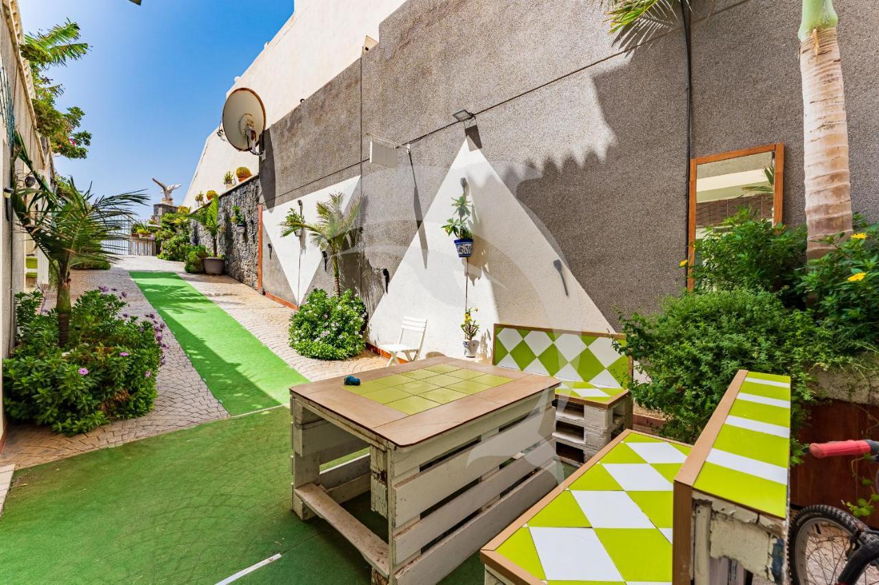 אל מדאנו Apartamentos Los Delfines מראה חיצוני תמונה